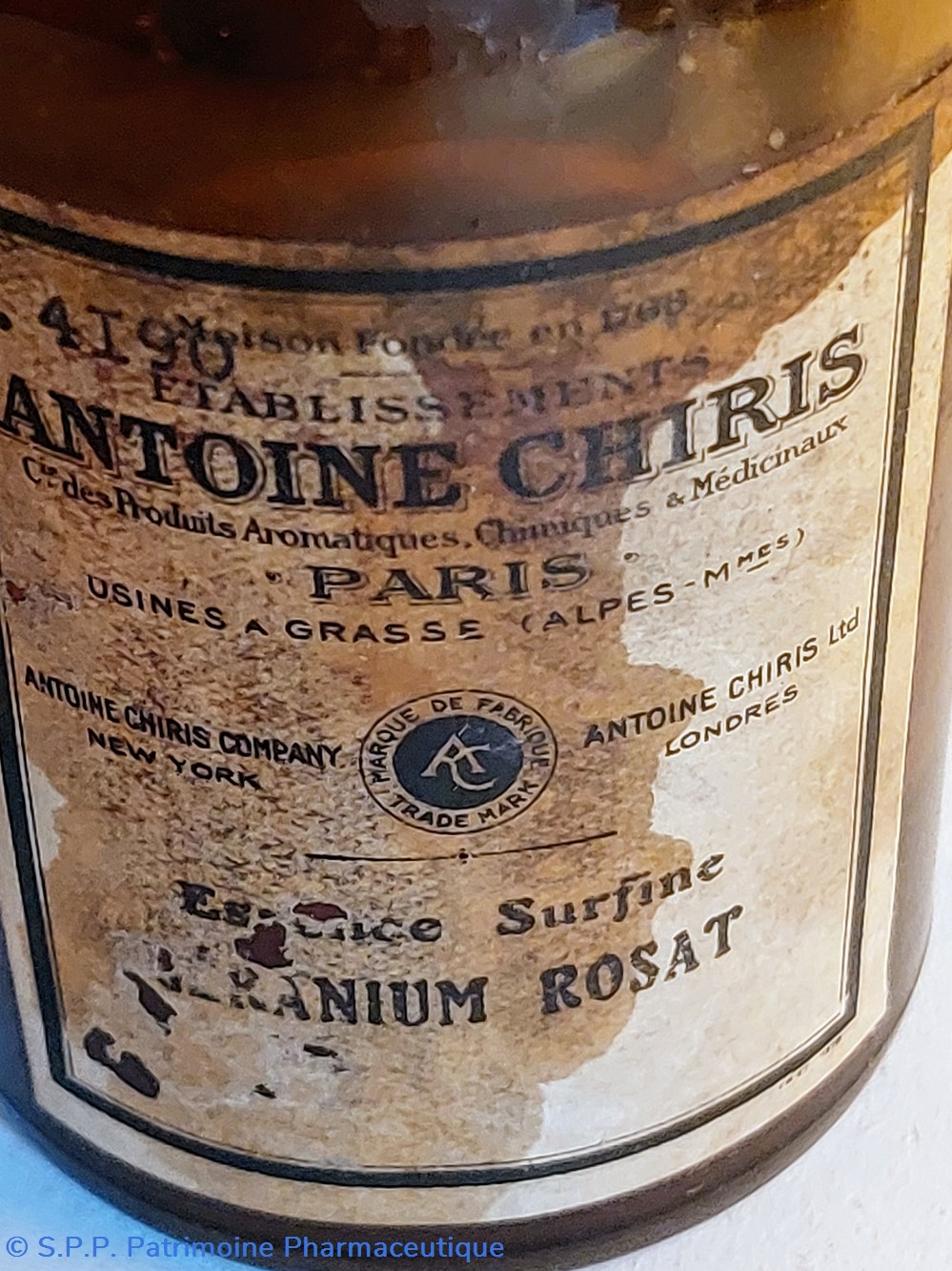 Essence Surfine Géranium Rosat Flacon 11.5 verre ambré 4 science pharmacie essence surfine geranium rosat flacon 11 5 verre ambre