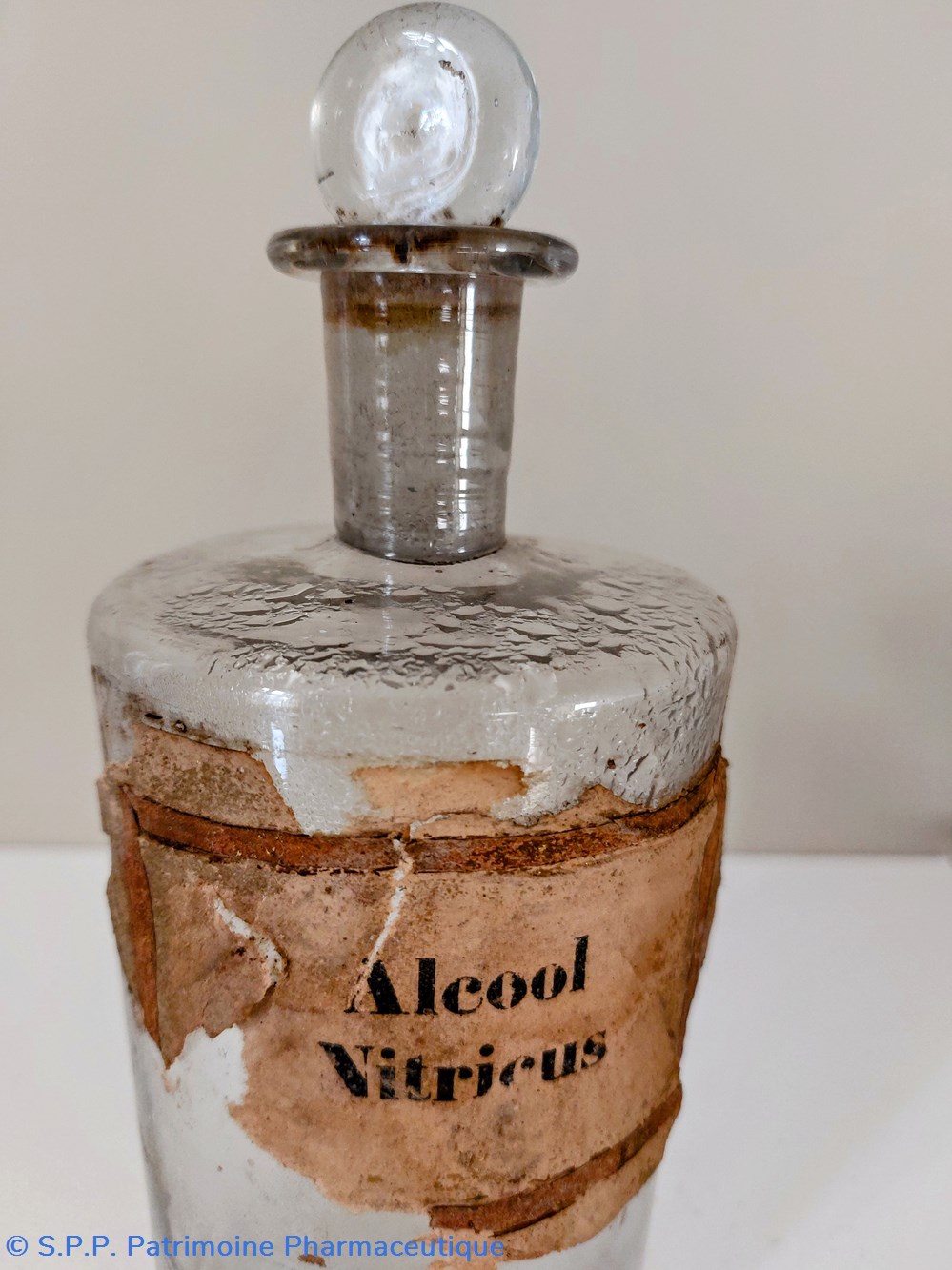 Alcool Nitricus Flacon en verre transparent 2 science pharmacie alcool nitricus flacon en verre transparent