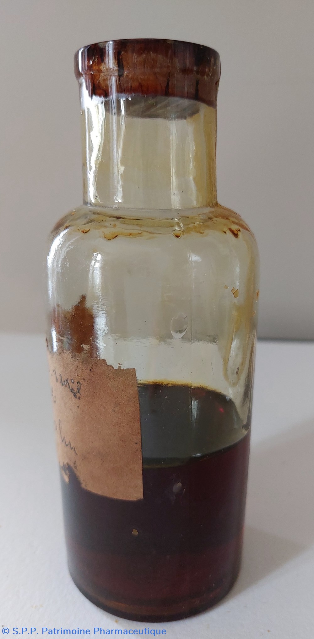 science pharmacie baume de copalme liquidembar flacon verre transparent