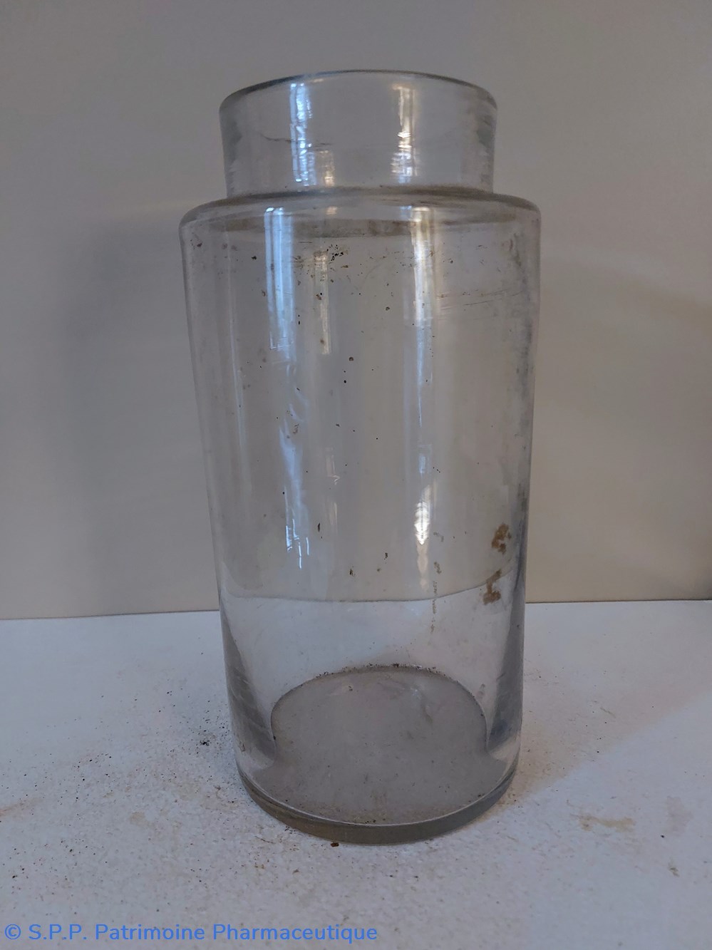 Pot de Pharmacie en verre blanc h 22.5 cm 3 science pot de pharmacie en verre blanc h 22 5 cm