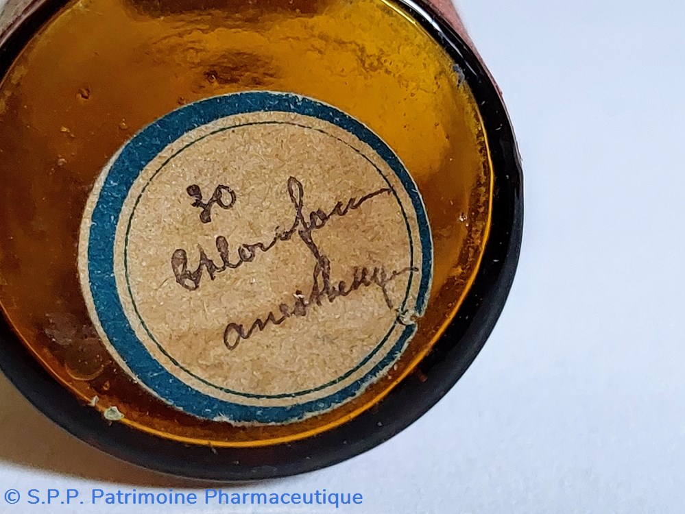science pharmacie flacon 7 cm chloroforme anesthesique