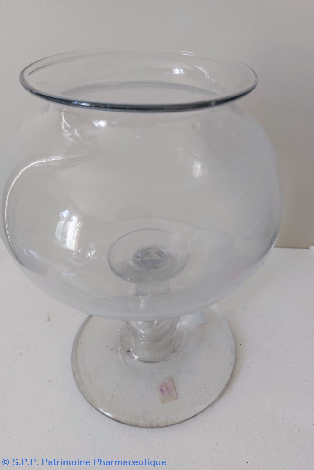Vase à sangsues / Boule en verre sur pied 22 cm 2 science pharmacie vase a sangsues boule en verre sur pied 22 cm