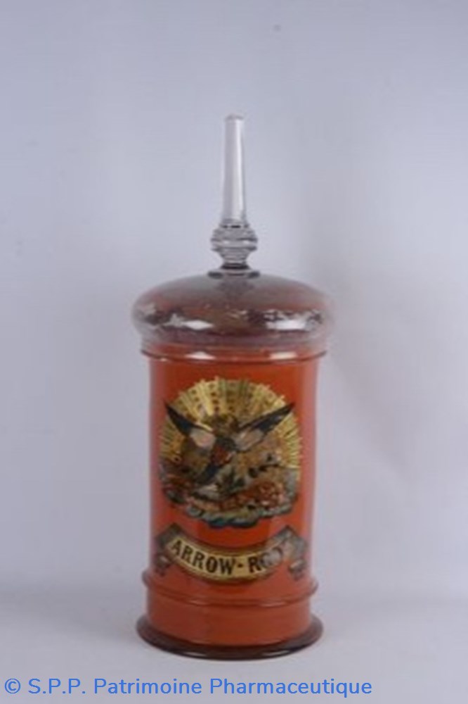 science pharmacie grand vase de devanture