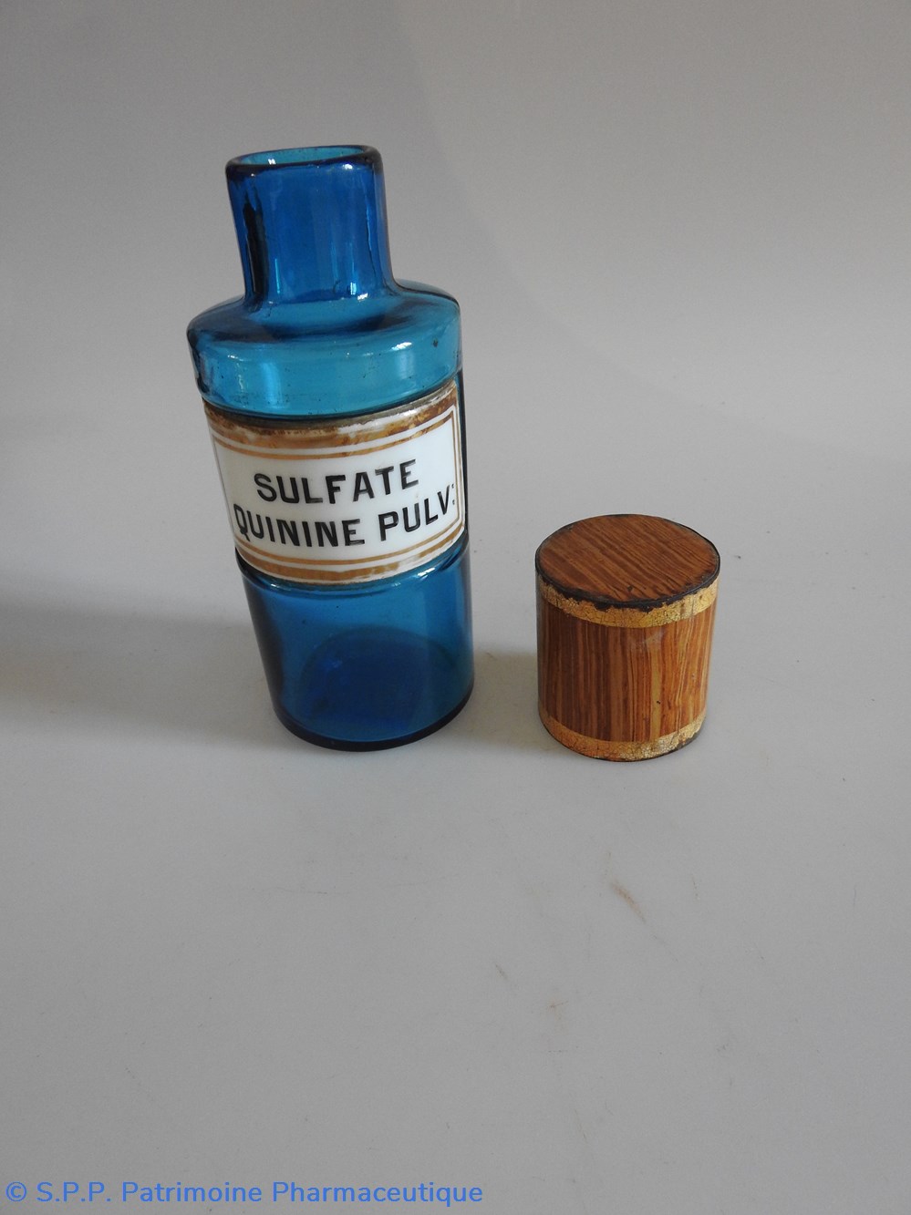 SULFATE QUININE PULV. flacon P.M. 2 science pharmacie sulfate quinine pulv flacon p m