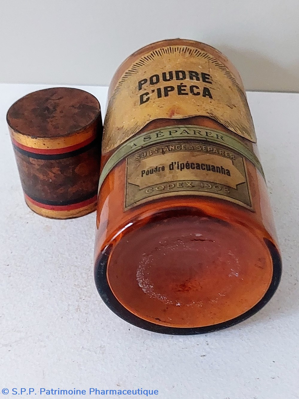 science pharmacie flacon 19 5 cm verre ambre poudre ipeca poudre ipecacuanha