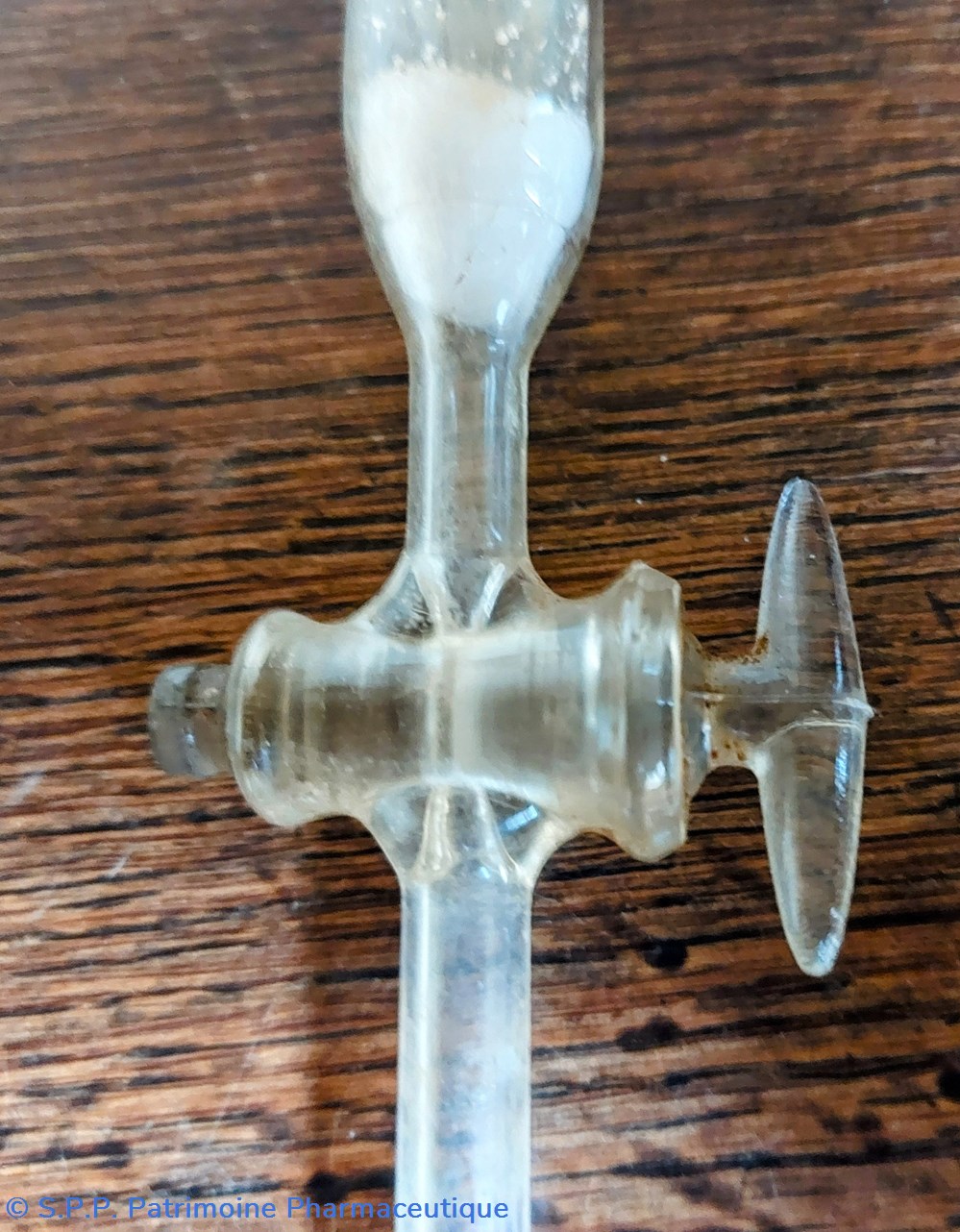 science pharmacie tube de laboratoire en verre avec robinet