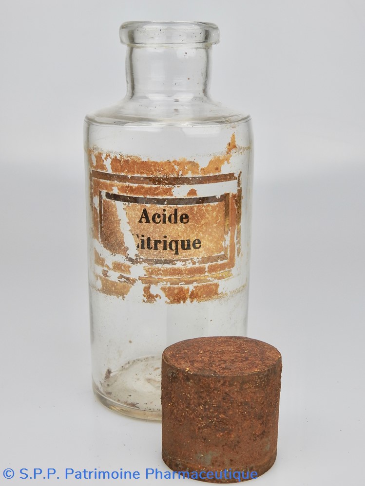 Flacon en verre petit modèle Pharmacie RAVASSE 3 science flacon en verre petit modele pharmacie ravasse