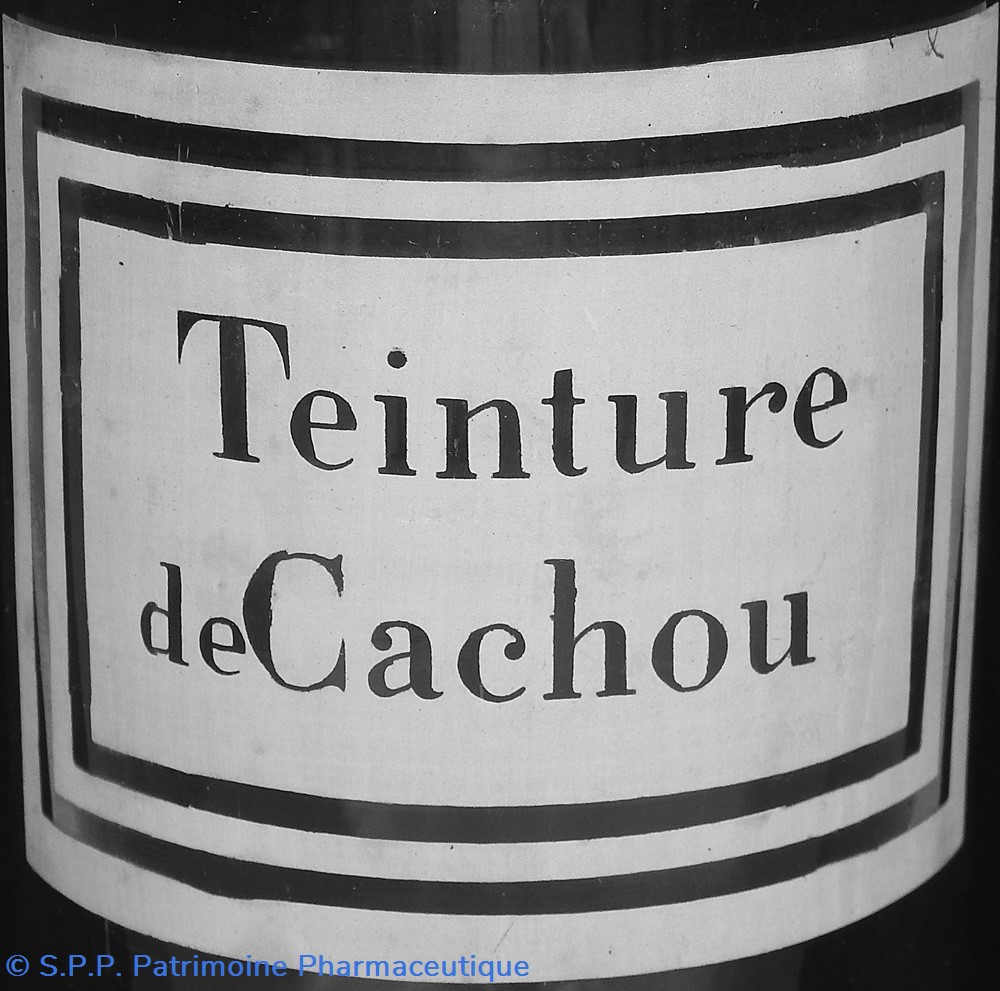 Flacon en verre petit modèle étiquette blanche Pharmacie RAVASSE 2 science flacon en verre petit modele etiquette blanche pharmacie ravasse