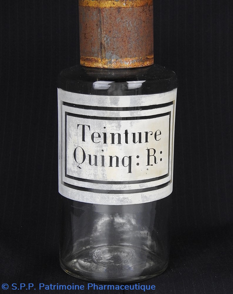 Flacon en verre petit modèle étiquette blanche Pharmacie RAVASSE science flacon en verre petit modele etiquette blanche pharmacie ravasse