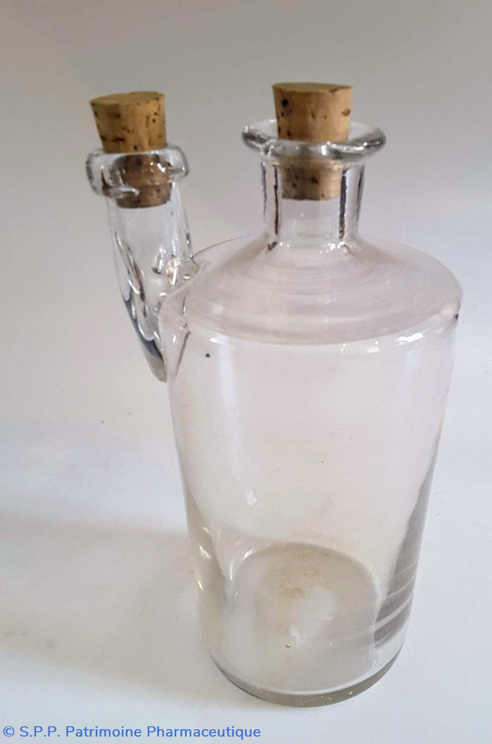 science pharmacie bouteille a gaz carbonique