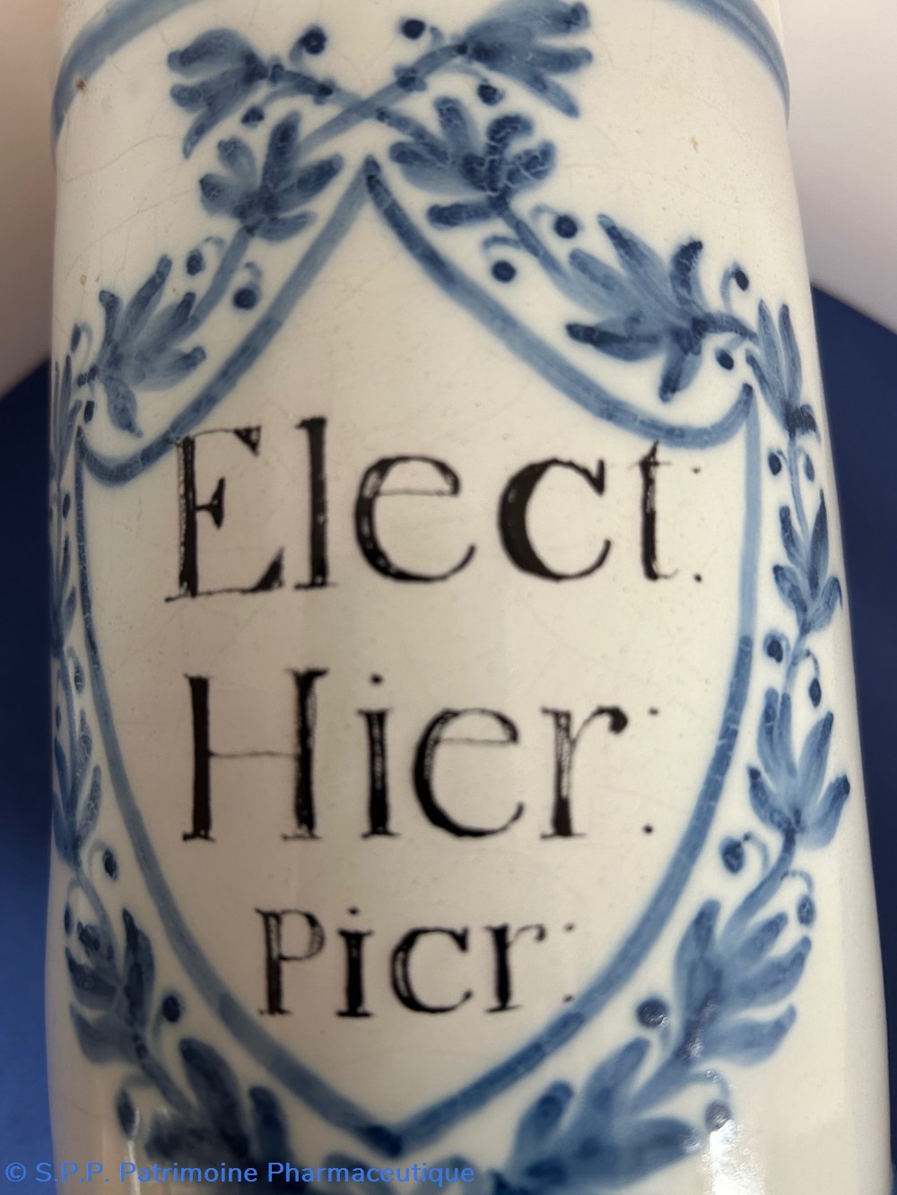 Pot de Pharmacie droit Elect. Hier : Picr. 3 science pot de pharmacie droit elect hier picr