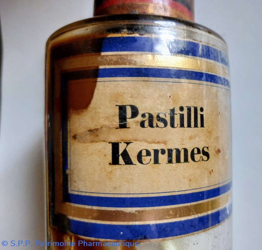 Pastillii Kermes Grand Flacon à pharmacie 2 science pastillii kermes grand flacon a pharmacie