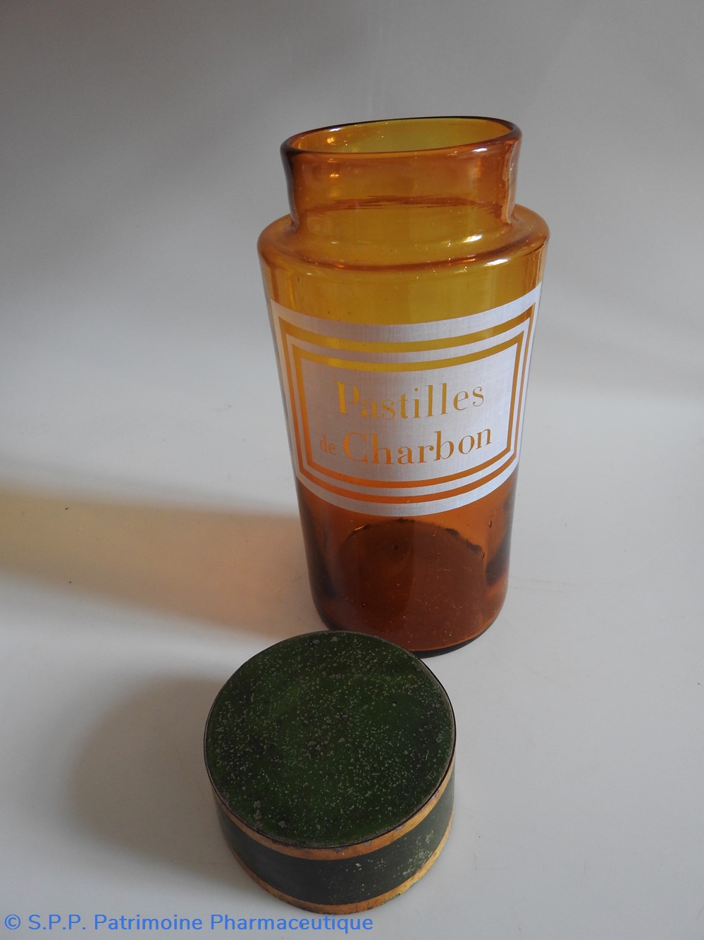 Pastilles de Charbon 2 science pharmacie pastilles de charbon