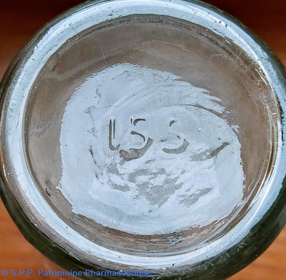 12 / Petit flacon en verre blanc 4 science pharmacie 12 petit flacon en verre blanc