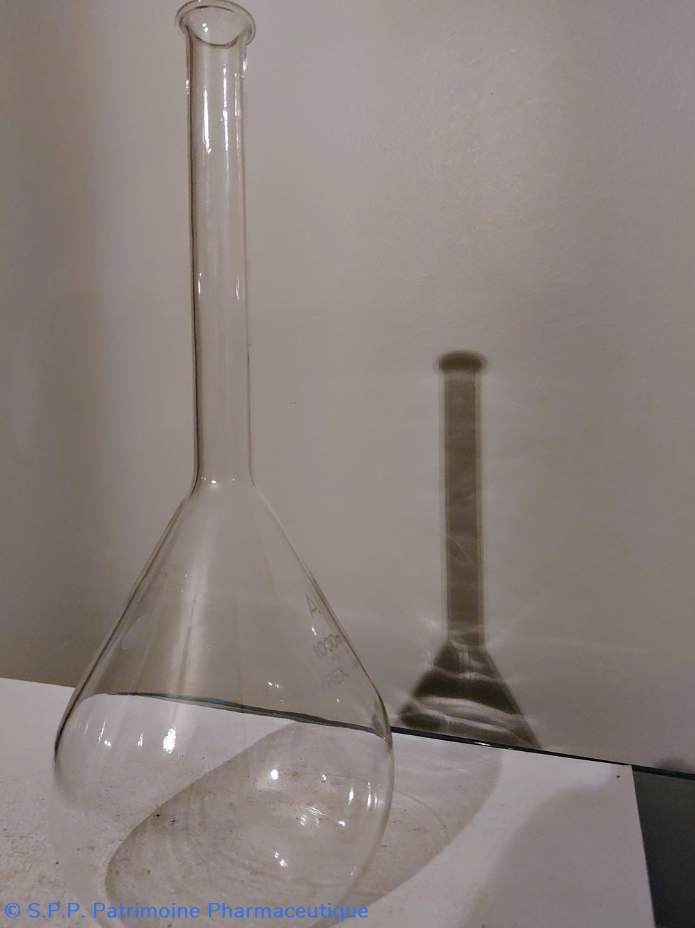 Flacon de laboratoire / 1000 ml - PYREX 2 science pharmacie flacon de laboratoire 1000 ml pyrex