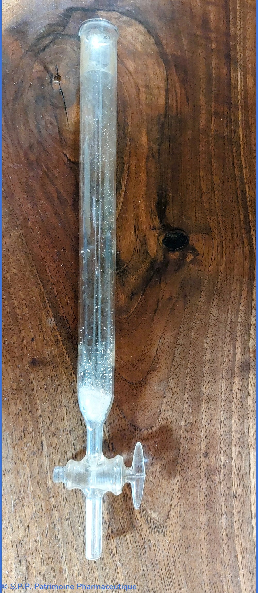 science pharmacie tube de laboratoire en verre avec robinet