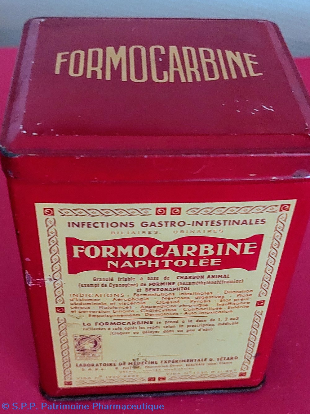 FORMOCARBINE NAPHTOLÉE Boîte parallélépipèdique 300 g.. 6 science pharmacie formocarbine naphtolee boite parallelepipedique 300 g