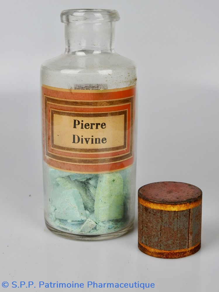 Flacon en verre petit modèle Pharmacie RAVASSE 3 science flacon en verre petit modele pharmacie ravasse