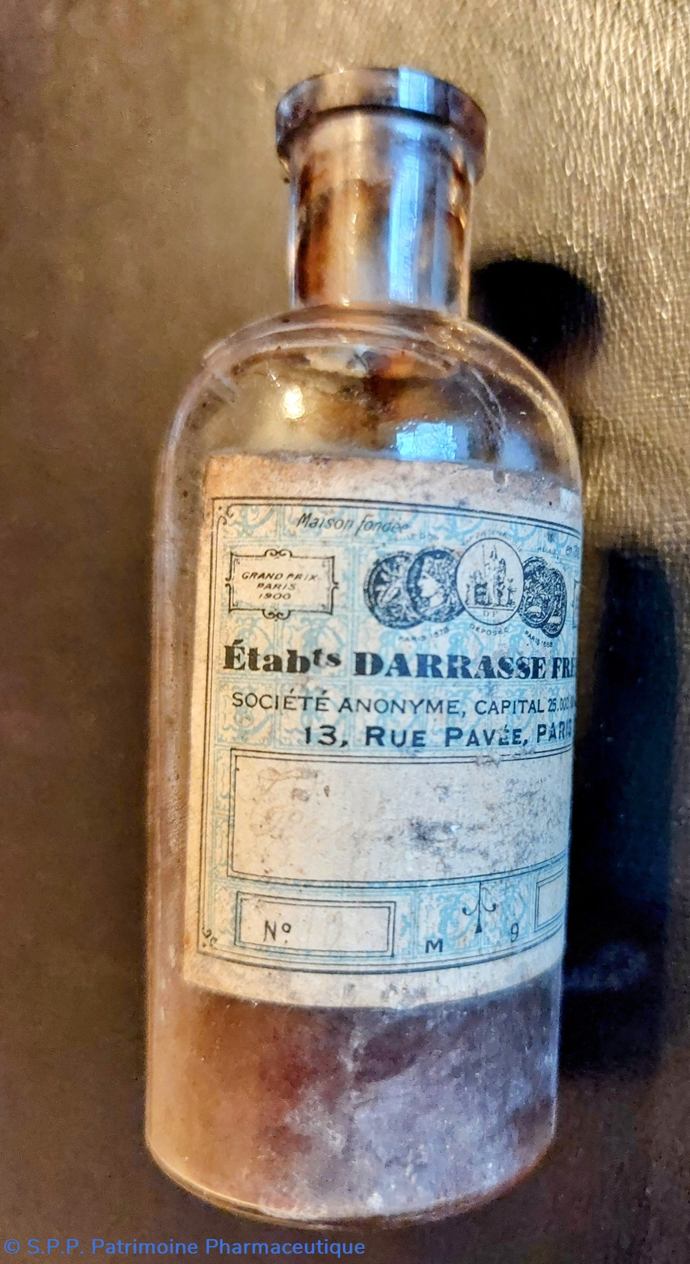 9.5- Flacon de la Pharmacie DARRASSE FRÉRES 3 science 9 5 flacon de la pharmacie darrasse freres