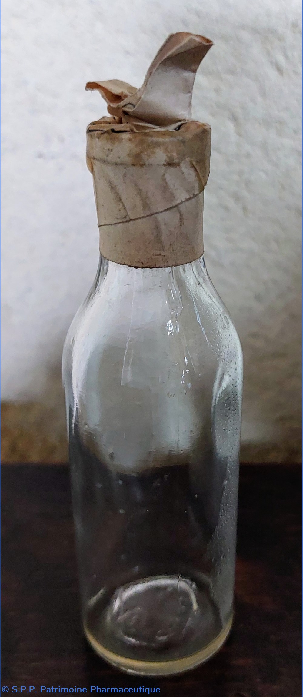 science pharmacie 10 petit flacon cylindrique en verre