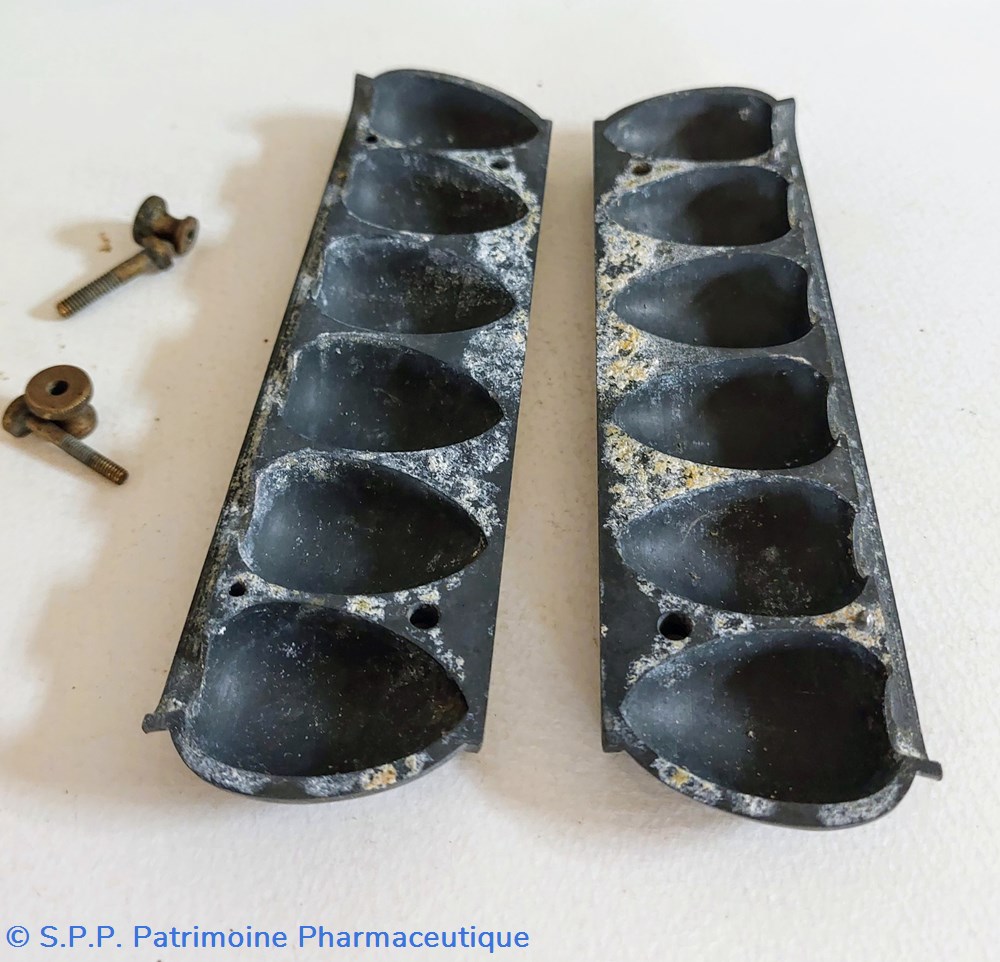 Moules à ovules 3 science pharmacie moules a ovules