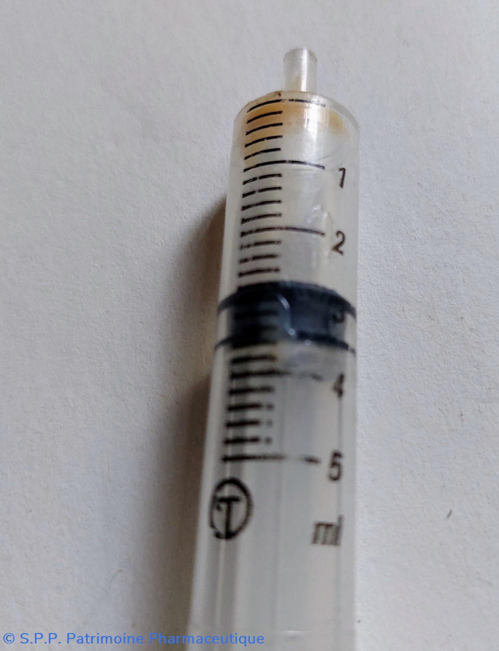 SERINGUE en plastique graduée 1 à 5 ml 3 science pharmacie seringue en plastique graduee 1 a 5 ml