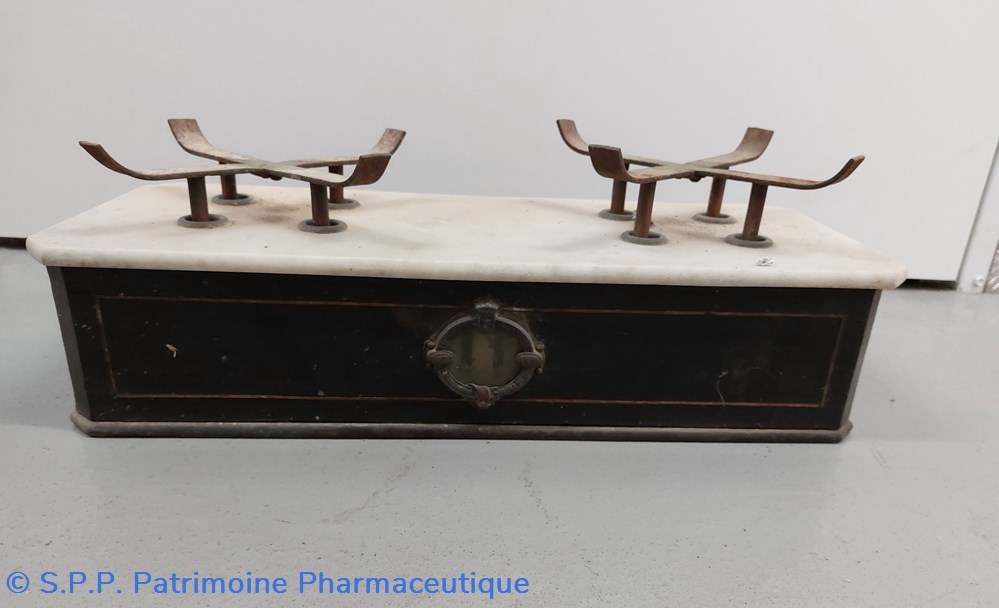 Petite Balance Roberval 2 science pharmacie petite balance roberval