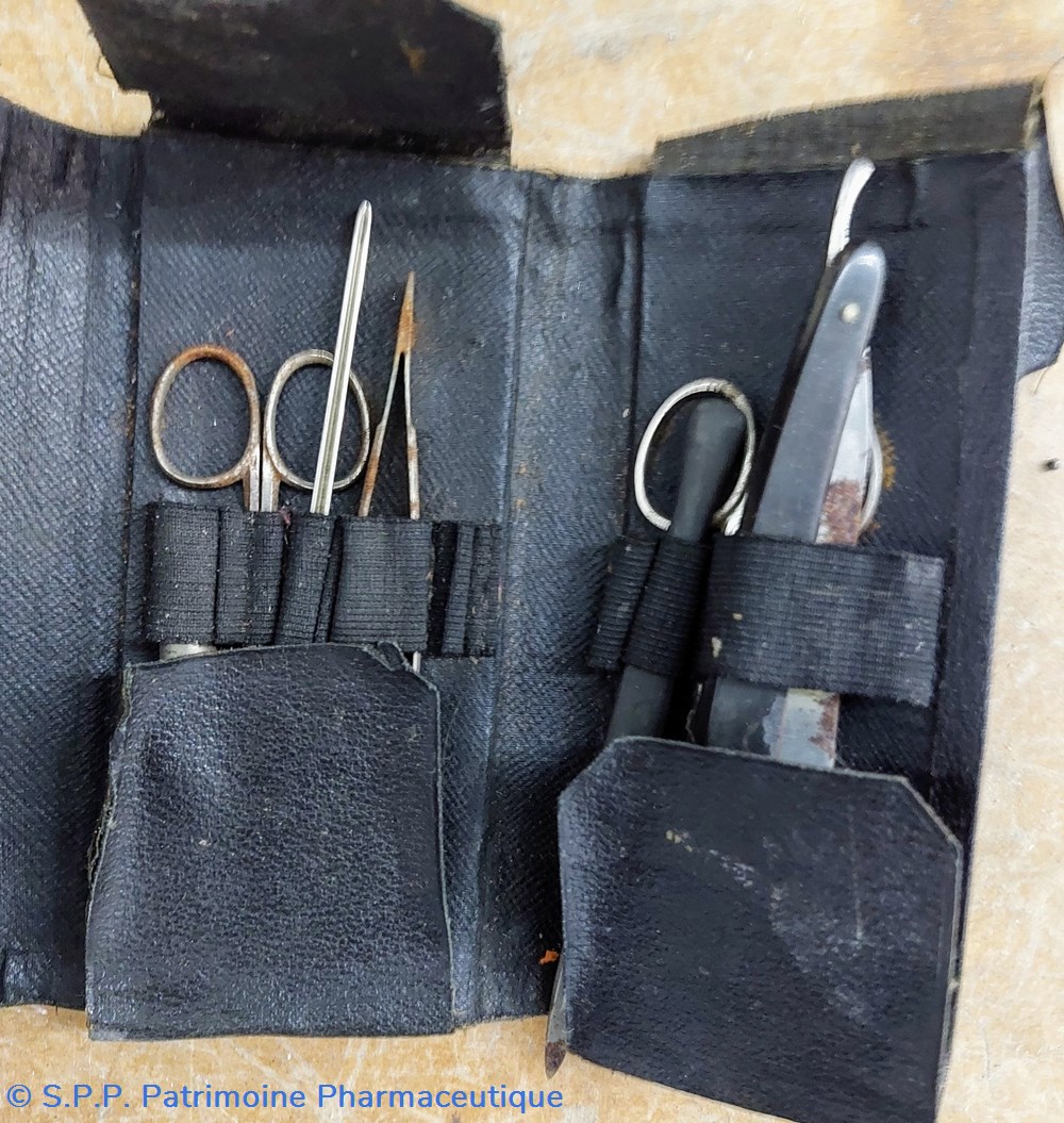 TROUSSE À DISSECTION science pharmacie trousse a dissection