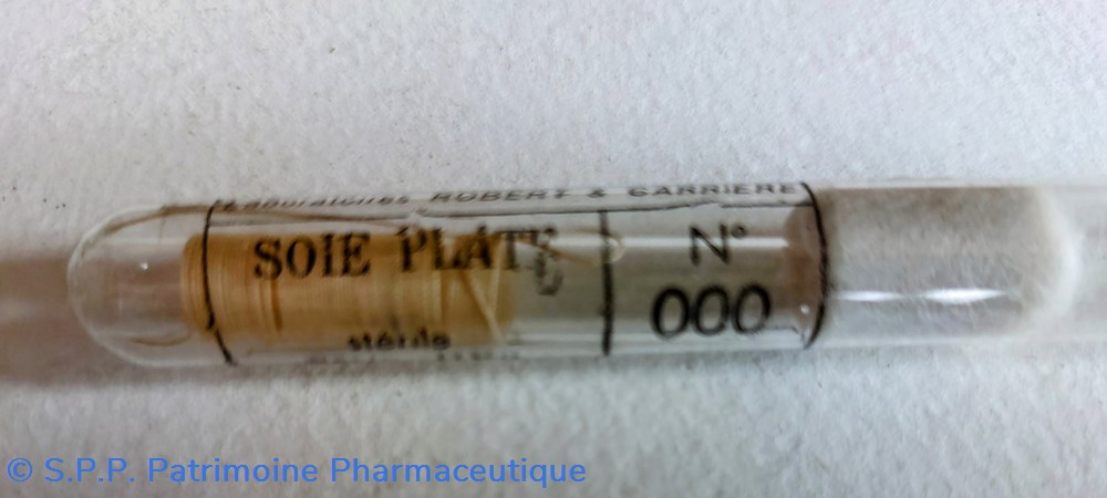 SOIE PLATE AUTOCLAVÉE N 000 2 science pharmacie soie plate autoclavee n 000