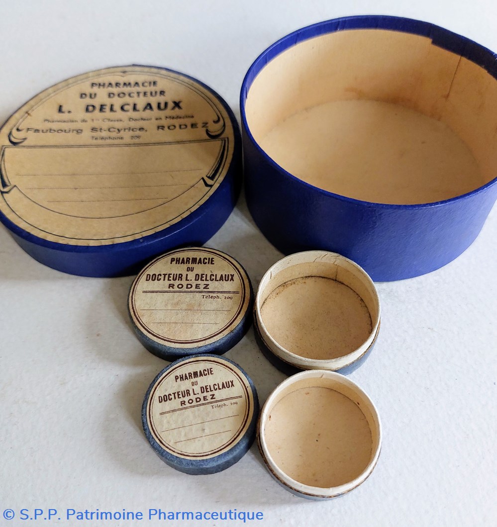 science pharmacie lot de 7 boites vides phie l delclaux