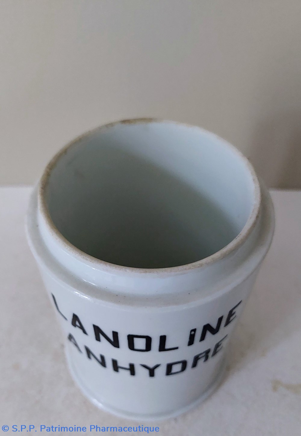 Pot à onguent MEHUN " LANOLINE ANHYDRE " 3 science pharmacie pot a onguent mehun lanoline anhydre