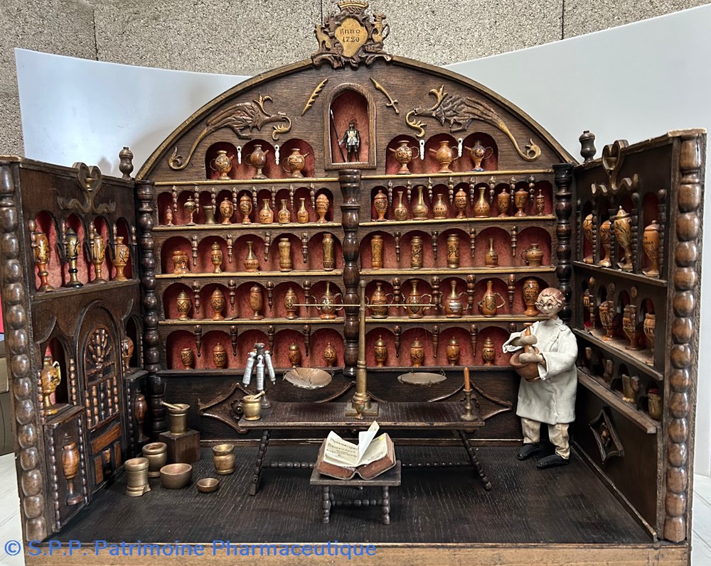 science pharmacie miniature