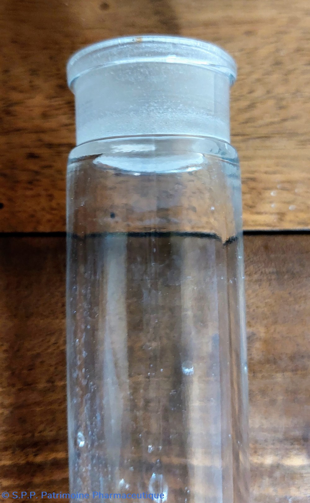 science pharmacie 18 flacon cylindrique etroit 30 cl