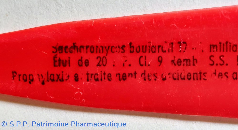 Lab. BIOCODEX / Coupe - papier 4 objets publicitaires lab biocodex coupe papier