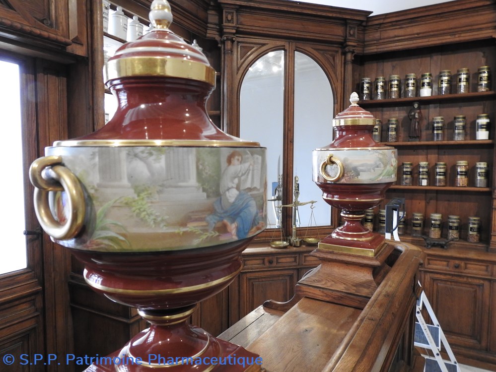 Pot de montre au comptoir 2 science pharmacie pot de montre au comptoir