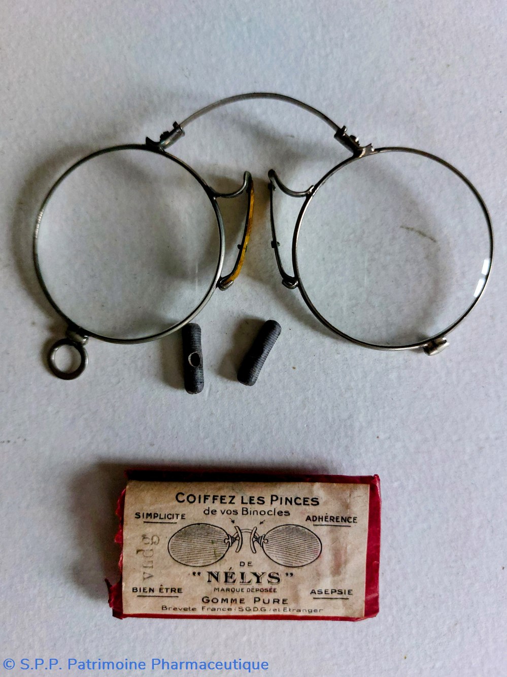 Coiffes NELYS pour binocles science pharmacie coiffes nelys pour binocles