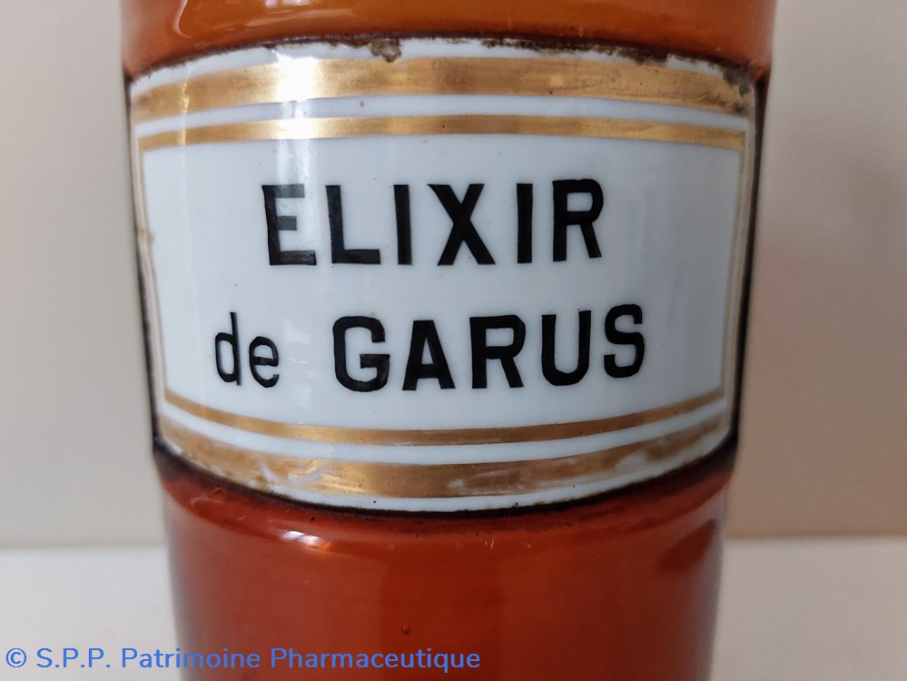 science flacon de pharmacie elixir de garus