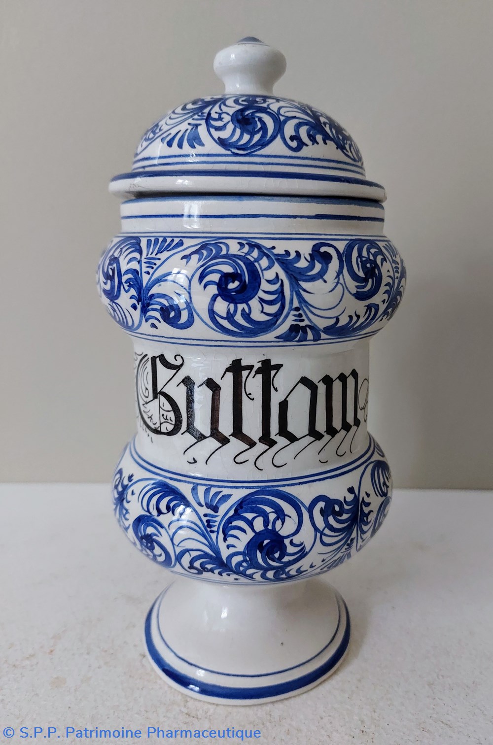 Pot canon couvert "PULVIS AD GUTTAM" science pharmacie pot canon couvert pulvis ad guttam
