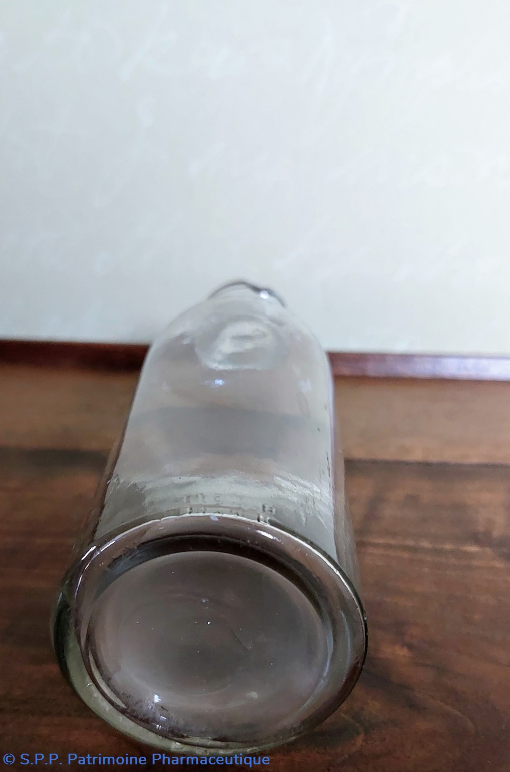 18 - Flacon cylindrique 250 ml verre transparent 3 science pharmacie 18 flacon cylindrique 250 ml verre transparent
