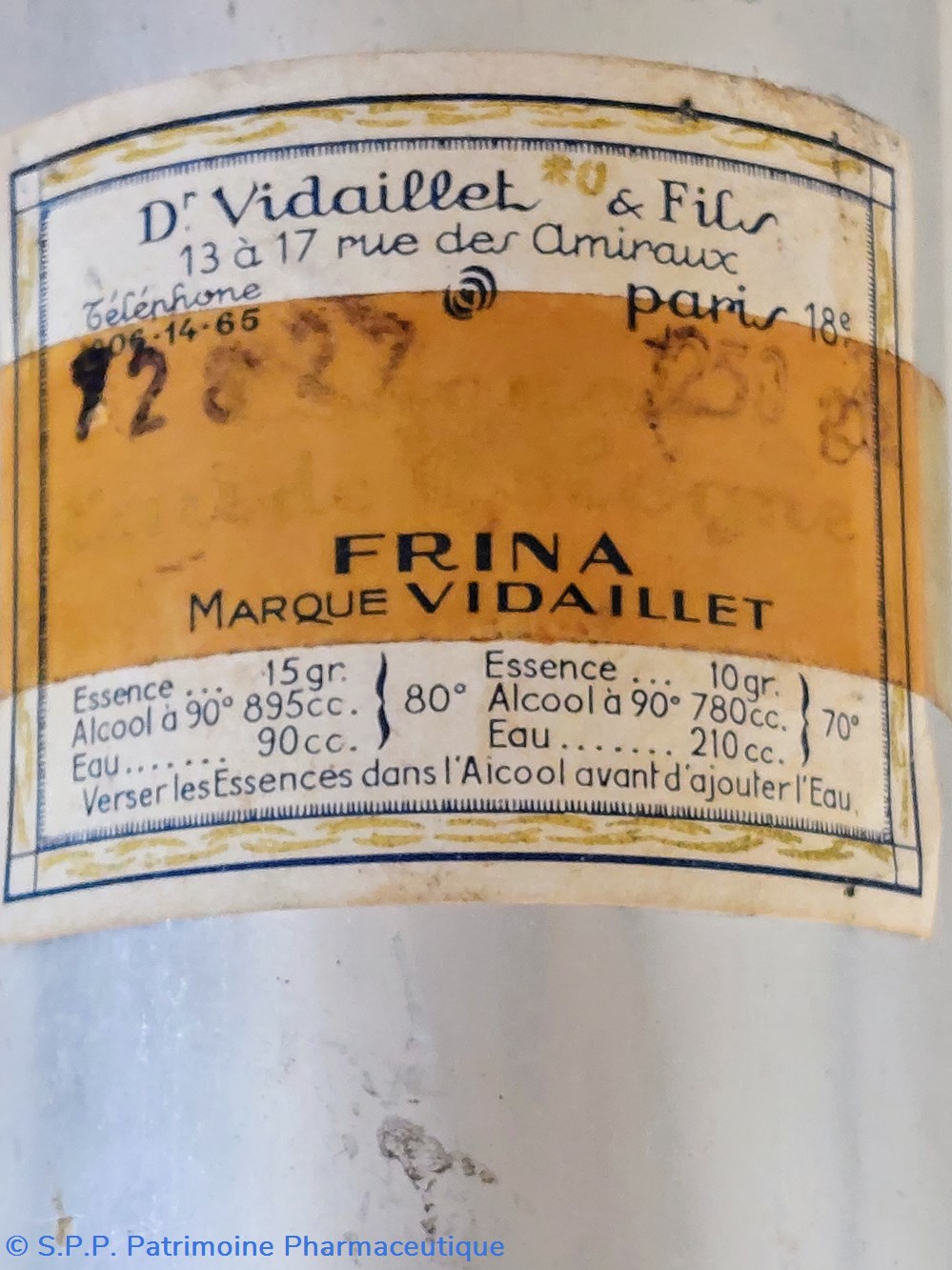 science pharmacie frina essences marque vidaillet bidon aluminium