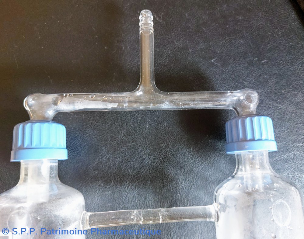 Dispositif de laboratoire en verre 6 science pharmacie dispositif de laboratoire en verre