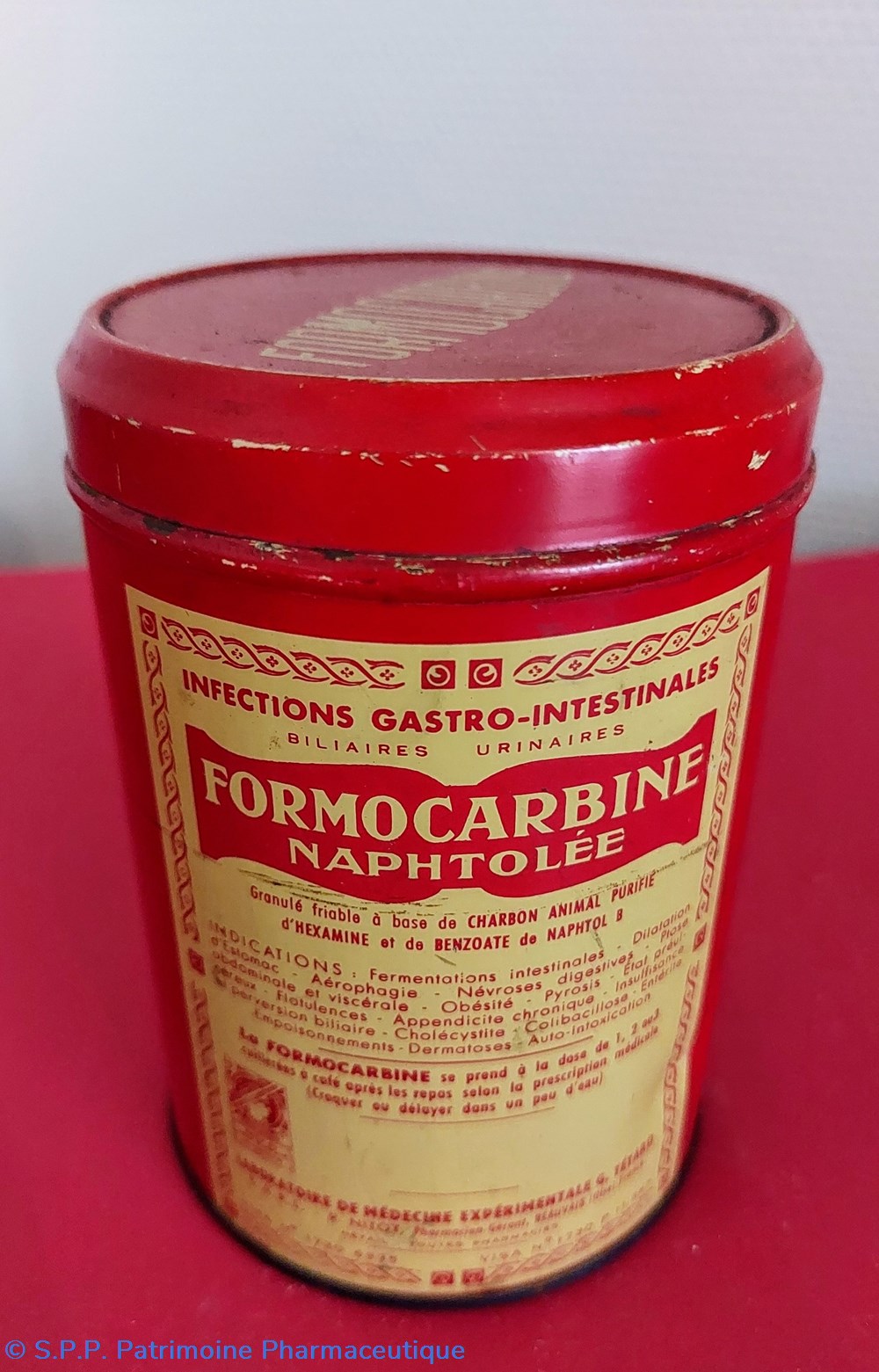 FORMOCARBINE NAPHTOLÉE Boîte cylindrique 300 g. science pharmacie formocarbine naphtolee boite cylindrique 300 g