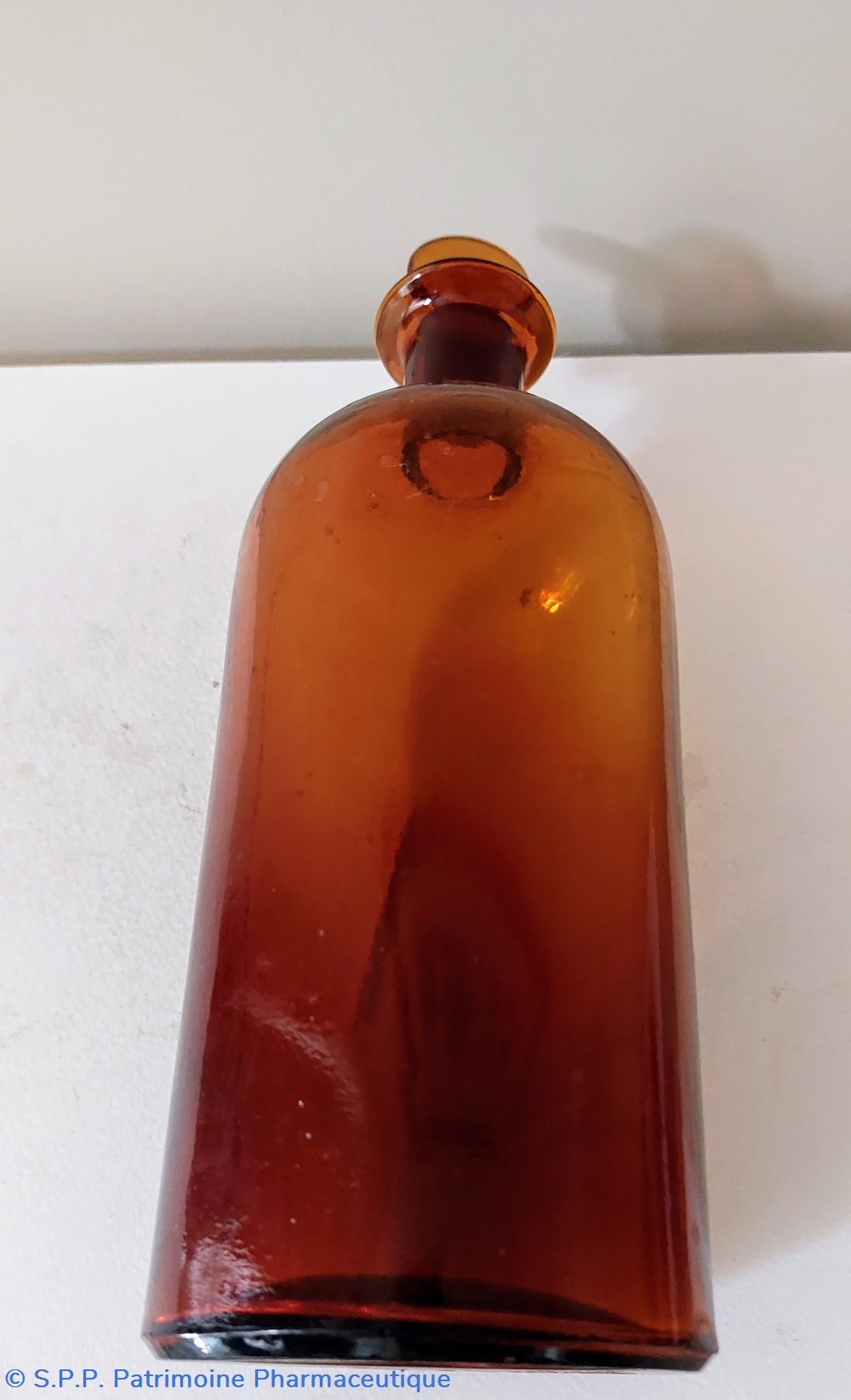 Flacon en verre ambré H 29 5 science pharmacie flacon en verre ambre h 29