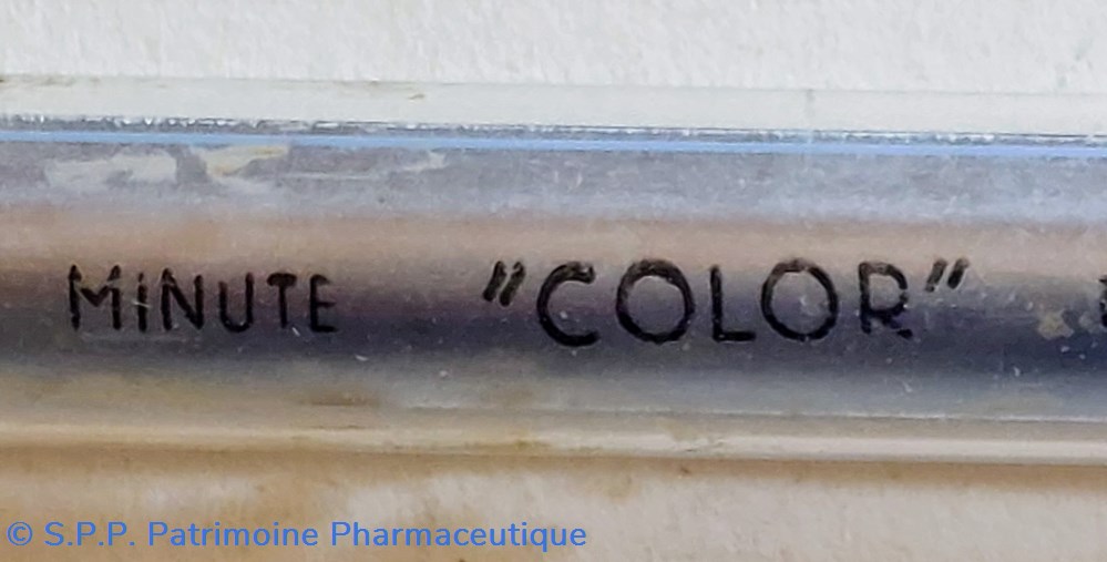 science pharmacie thermometre medical minute color