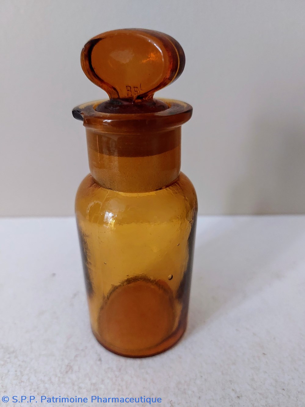 science pharmacie flacon 9 cm en verre ambre