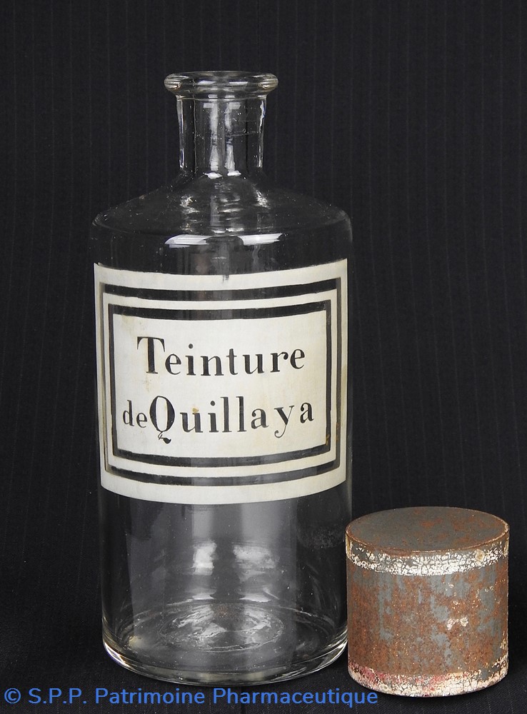 Flacon en verre petit modèle étiquette blanche Pharmacie RAVASSE 3 science flacon en verre petit modele etiquette blanche pharmacie ravasse