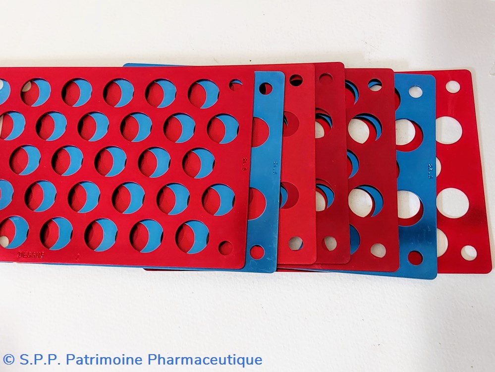 Cacheteur / Moules à cachets Azymes science pharmacie cacheteur moules a cachets azymes