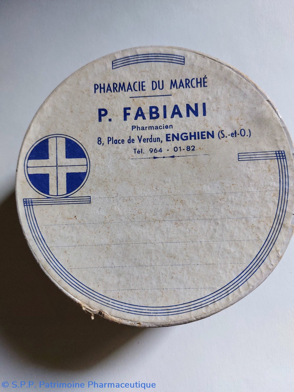 science coffret de pharmacie en carton