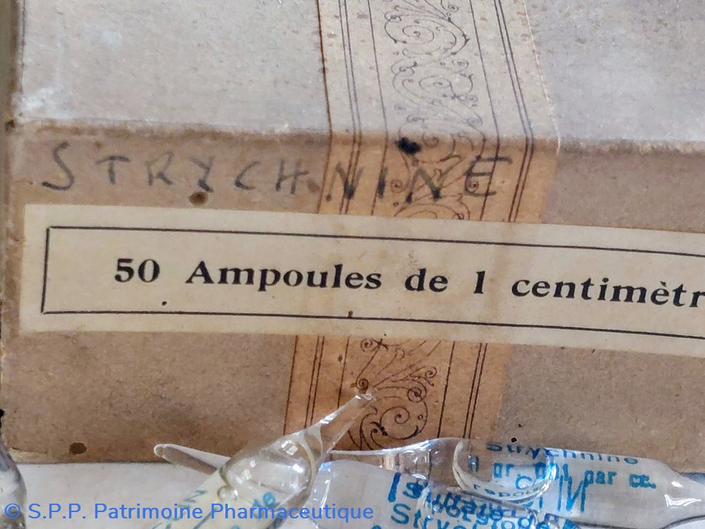 science pharmacie strychnine 50 tubes ampoules de 1 cc