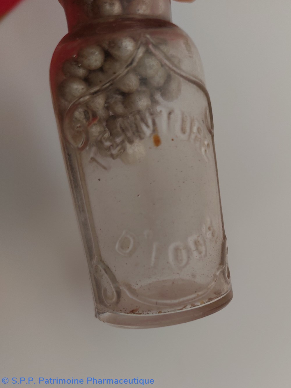 science pharmacie pillules argentees